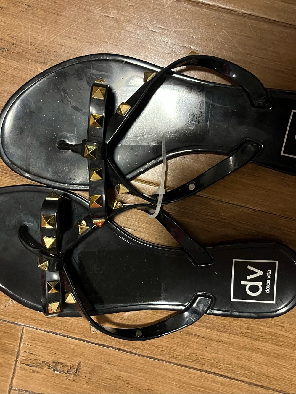 DV by Dolce vita sandals